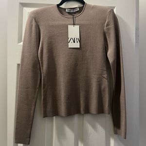 Long Sleeve Shoulder Pad Knit Top